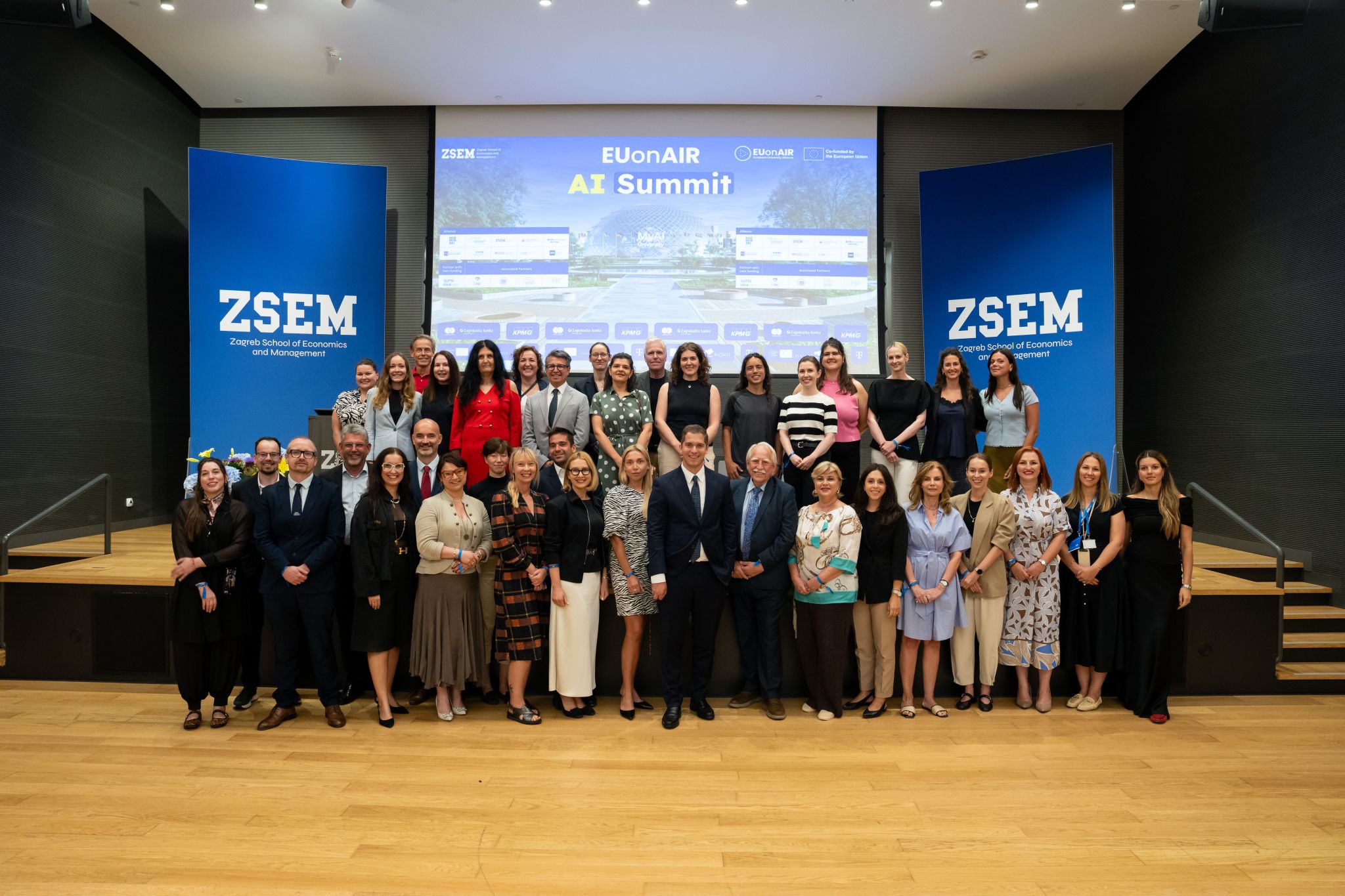La CEU UAO participa en el EUonAIR AI Summit